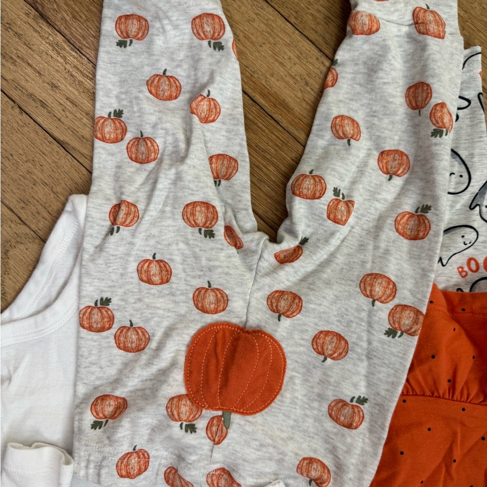 6 piece Halloween Baby Outfit Set 6months - Picture 3 of 7